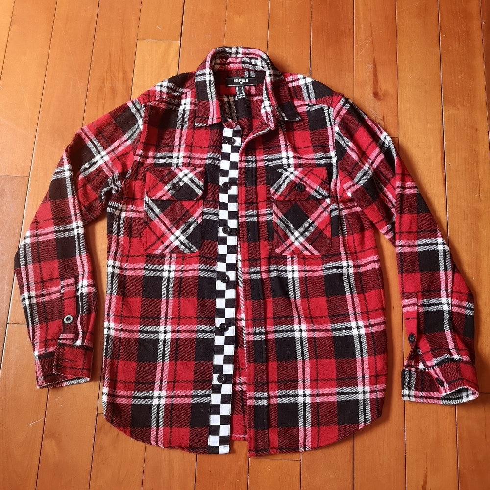 3 for$15 Forever 21 Men's XS Red Black Plaid Long Sleeve Button Up Shirt Front